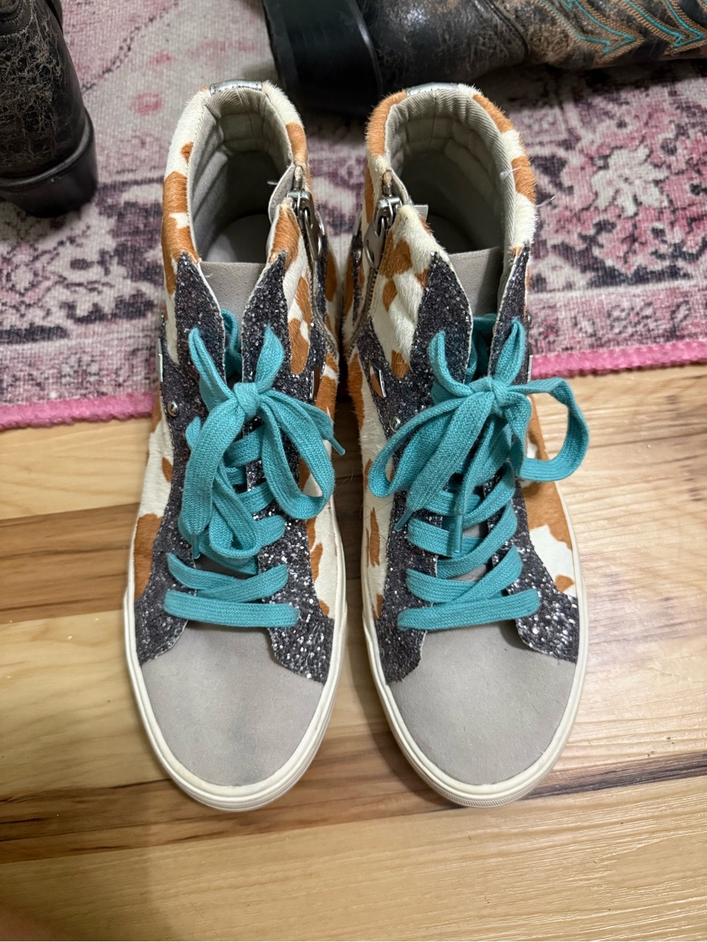 Gianni Bini High-Top Sneakers with Teal Laces and Brown Patchwork